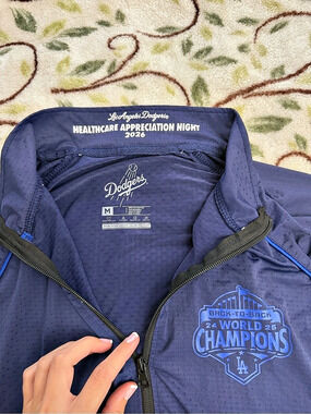 Dodgers Back-to-Back 24 World Champions Men's Blue & Gray Size Medium